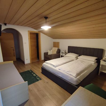 Garni Hattlerhof B&B Brunico Zewnętrze zdjęcie