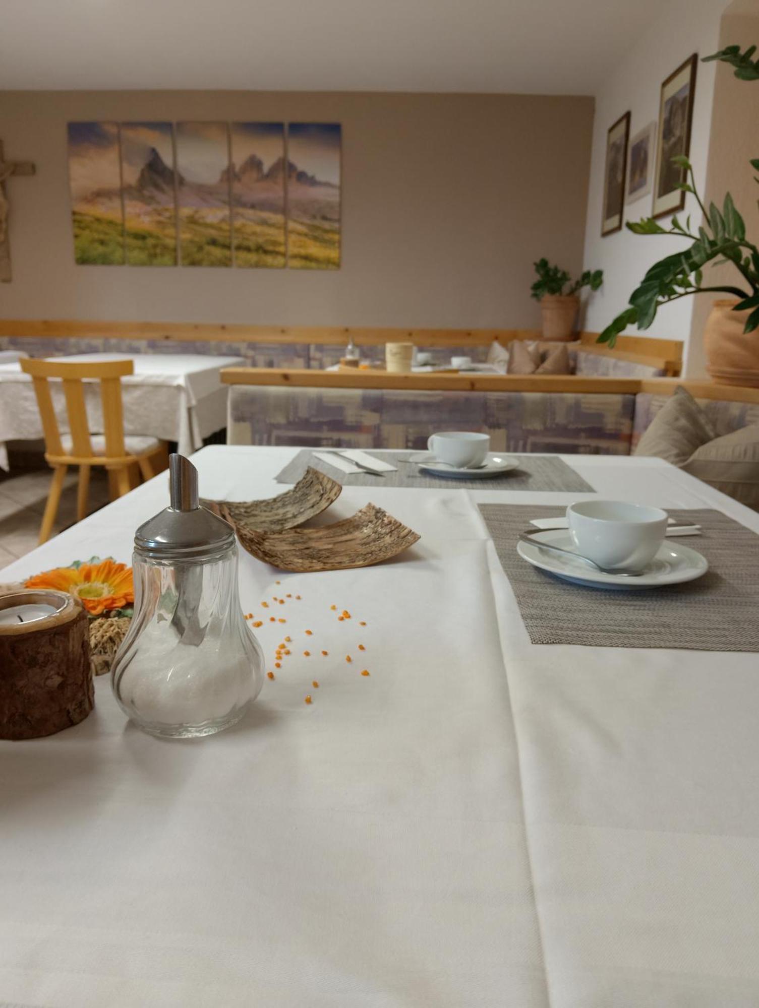 Garni Hattlerhof B&B Brunico Zewnętrze zdjęcie