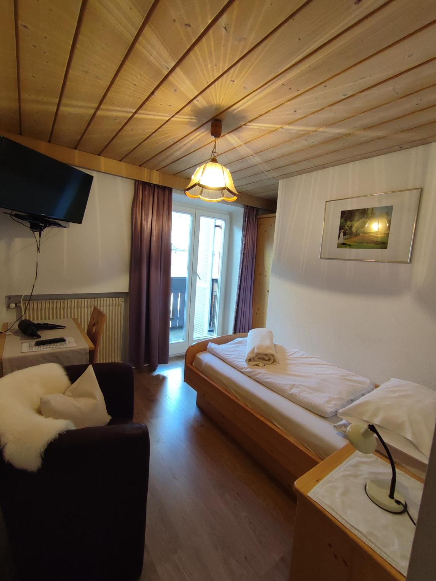 Garni Hattlerhof B&B Brunico Zewnętrze zdjęcie
