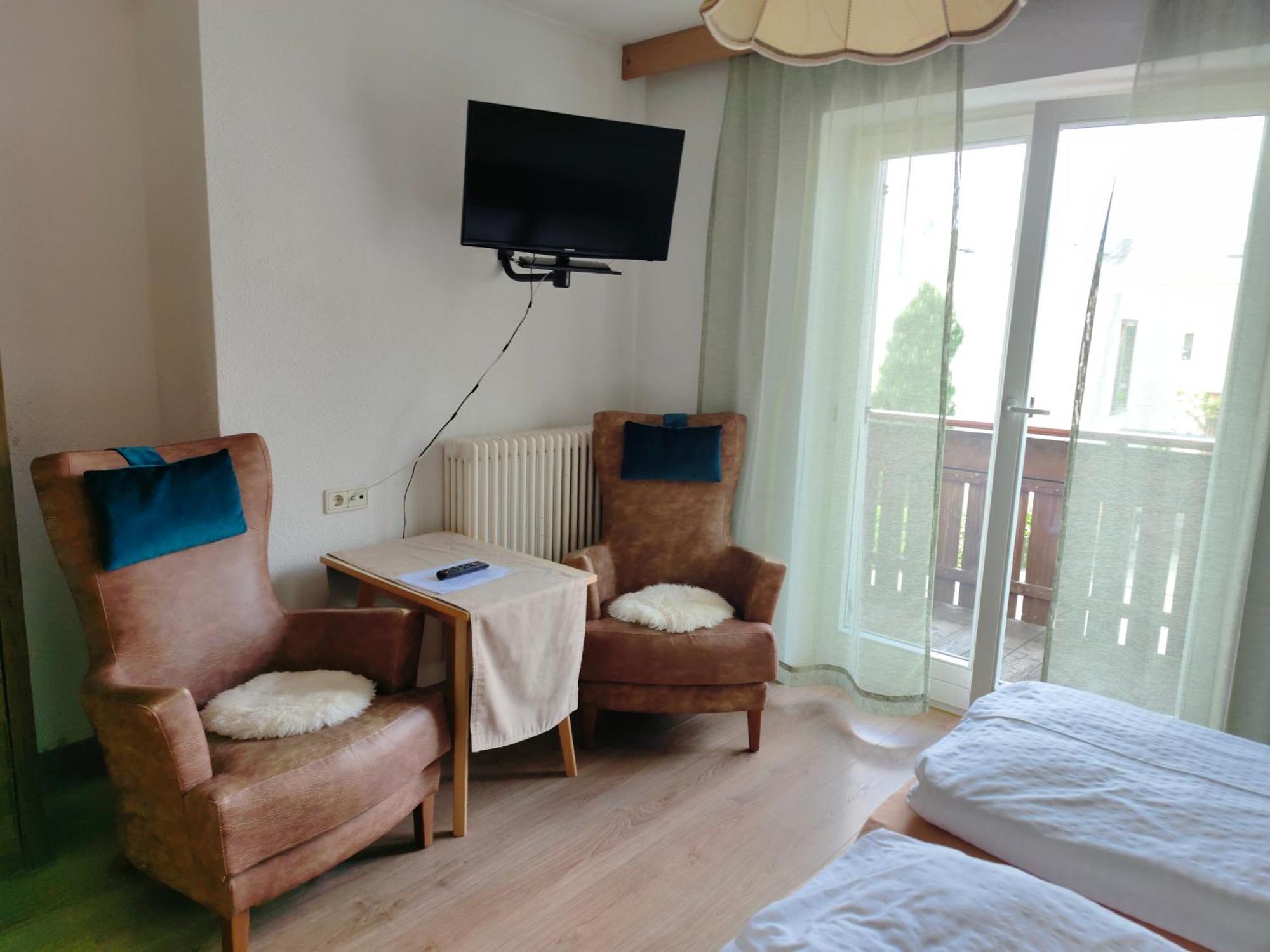 Garni Hattlerhof B&B Brunico Zewnętrze zdjęcie