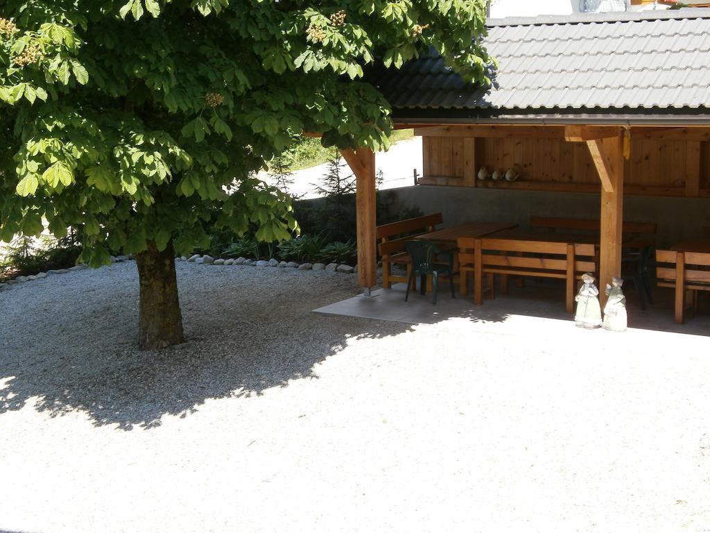 Garni Hattlerhof B&B Brunico Zewnętrze zdjęcie