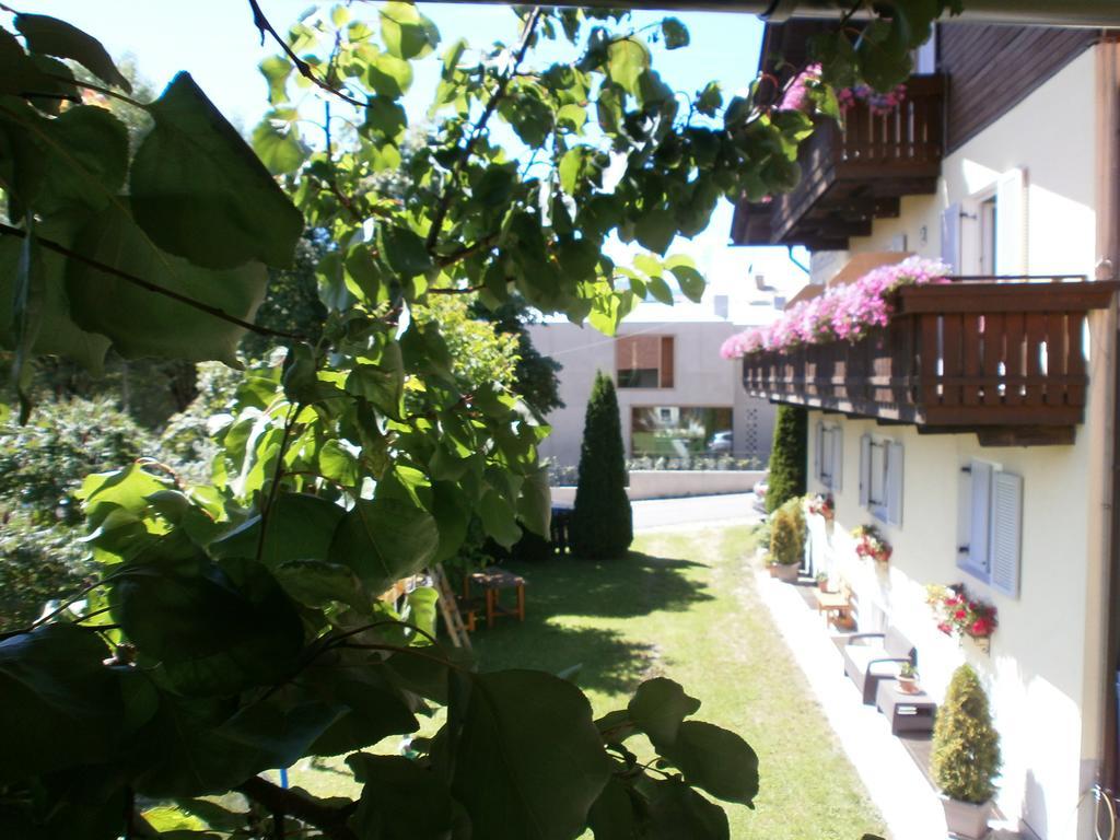 Garni Hattlerhof B&B Brunico Zewnętrze zdjęcie